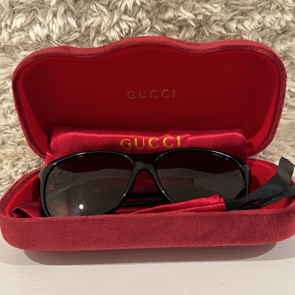 Authentic Gucci Rectangle Sunglasses! Model: GG 3613 - Picture 9 of 16